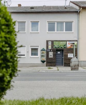 Jois Apartment | Pet-Friendly Retreat at Biohof Egrieder - Highly Rated Stay
