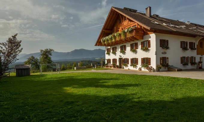 Uffing am Steffelsee Apartment | Experience Biohof-Rechenmacher: 4-Star Oceanfront Retreat