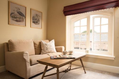 Cockburnspath House | Family-Friendly Birch Cottage - A Cozy 4-Star Retreat