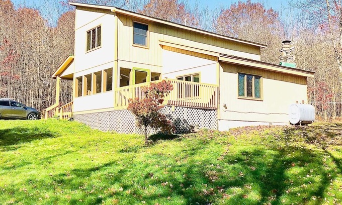 Fleischmanns House | Birch Tree Lodge - Inviting Cabin Retreat with Spa & Hot Tub