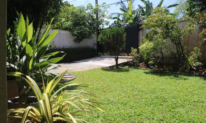 Ragama Bed & Breakfast | Relax at Bird's Nest by Nature's Bliss with Pool & Breakfast