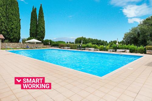 Crociale Apartment | Inviting Birdie 59 Apartment with Pool and Family-Friendly Vibe