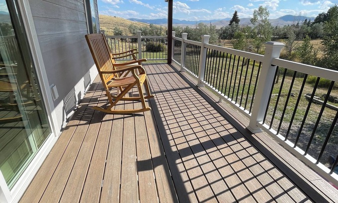 Helena House | Birdseye View: Guest Rated 10/10 with Spa & Breakfast