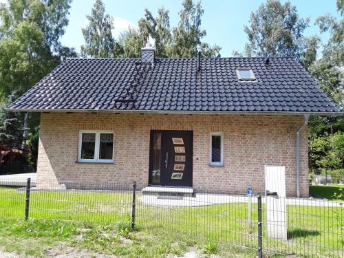 Trassenheide House | Family-Friendly Stay at Birkenhainring 34 - Rated 9/10