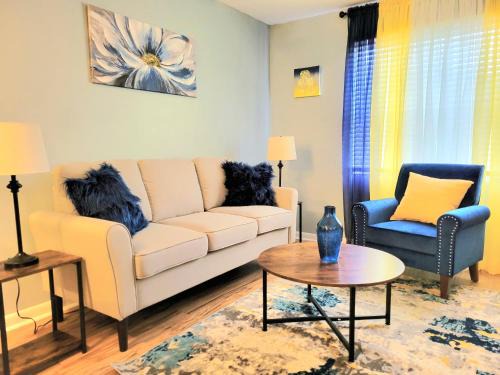 Five Points South Apartment | Birmingham Southside Blues