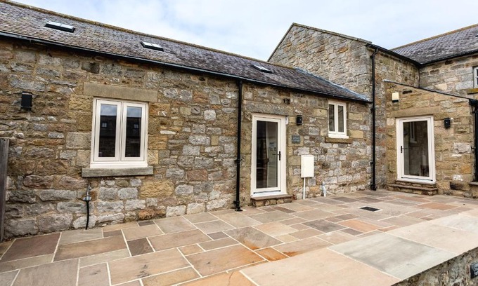 Edlingham House | Pet-Friendly Birsley Cottage - Rated 9/10 by Guests