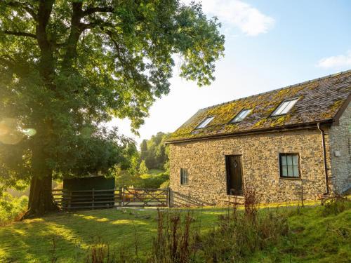 Bishops Castle House | Family-Friendly Stay at Bishop's Castle Barn - 5-Star Comfort