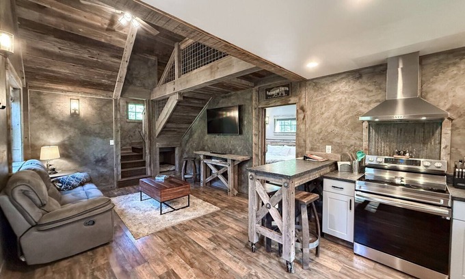 Whitefish House | Bison Ridge Cabin #1 | Pet Friendly | 4BR Getaway w/Hot Tub, Fire Pit & Grill | Sleeps 8!