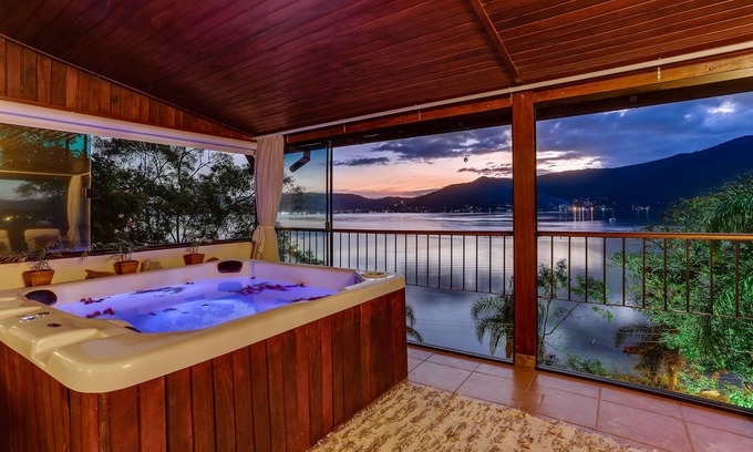 Florianopolis House | Relaxing Getaway at Bistrô e Guest House Isadora Duncan