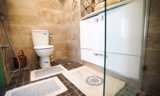 Borj Erras Bed & Breakfast | Discover Comfort at Dar el Hamra with Breakfast Included