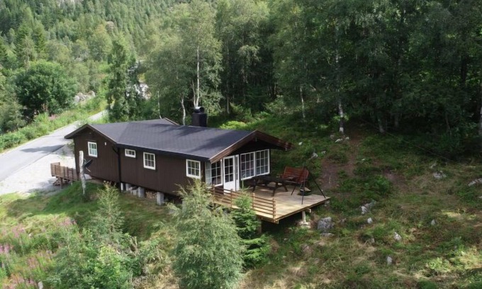 Aseral House | Relax at Bjørnnåslia by Interhome with Spa & Breakfast
