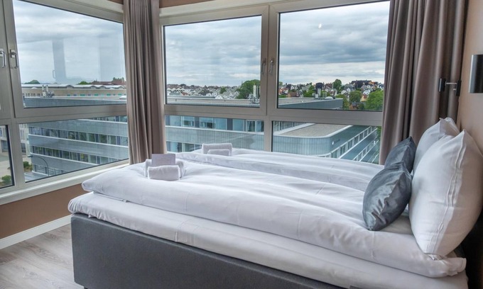 Stavanger Apartment | Pet-Friendly Stay at Frogner House - Sirkus Renaa