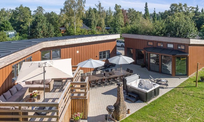 Bøtø By House | Experience Oceanfront Bliss at Bjarka – Perfect Getaway!