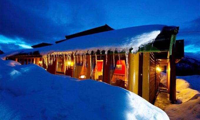 Møre og Romsdal Hotel | Guest Rated: Blåtind Apartments with Top Amenities