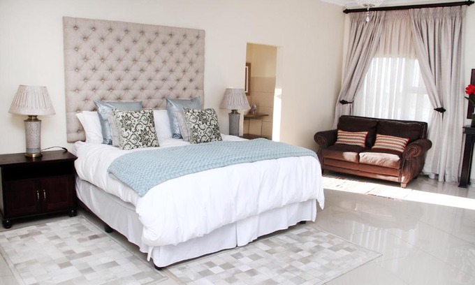 Vryheid Cabin | Comfortable Black Horses Lodge with Family-Friendly Amenities