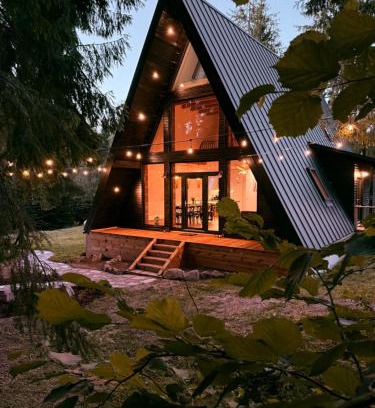 Toplita Ski Chalet | Black Raven Cabin