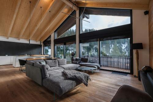 Laax Apartment | Pet-Friendly Black Summit Boutique Resort in Laax, Rated 9/10