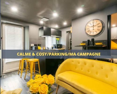 Angouleme Apartment | Pet-Friendly Black & y'hello T2: Wifi, Parking Near City