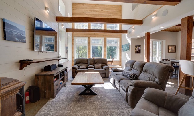 Shelter Cove House | Unforgettable BlackSands at Shelter Cove: Ocean View Haven