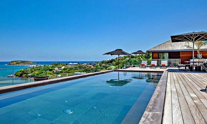 Quartier Lorient Villa | Idyllic Blackstone Villa with Pool Overlooking Marigot Bay
