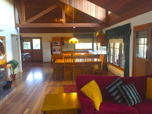 Bandon Grove House | Relax at Blackwattle: 4-Star Hotel with Spa & Pool