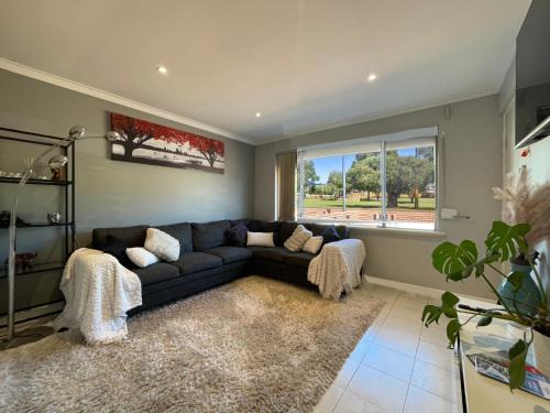 Hamilton Hill House | Child-Friendly Getaway at Blackwood Stays – Rated 8.8/10