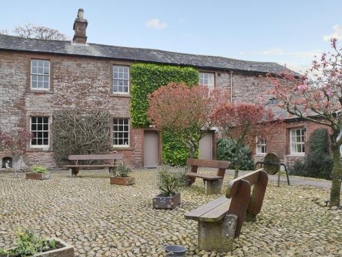 Wigton House | Inviting Blaithwaite Stables: Pet-Friendly Getaway Awaits