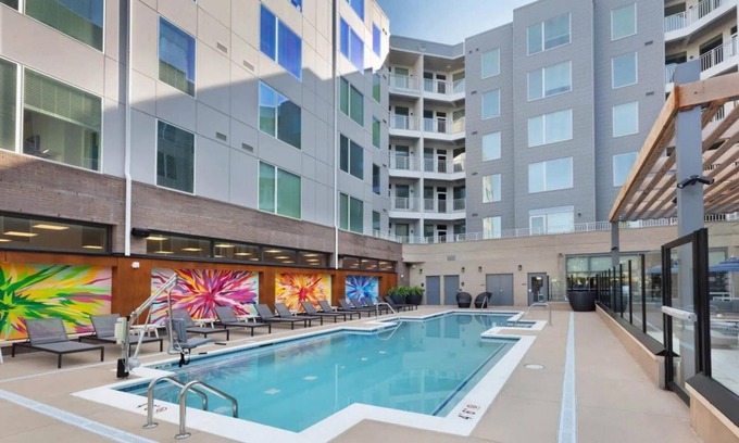 Alexandria West Apartment | Blake Apartment 403: Oceanfront & Pet Friendly Stay