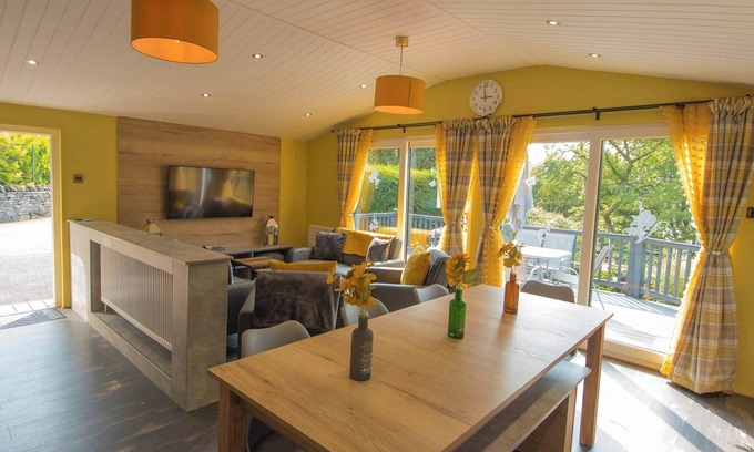 Low Newton Ski Chalet | Inviting 3-Bedroom Retreat in Newby Bridge, Lake Windermere
