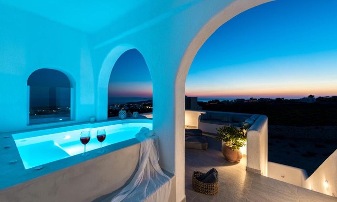 Santorini Villa | Blanca Villa: Oceanfront Retreat with Spa & Top Ratings