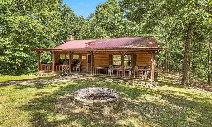 Newnata House | Discover Blanchard Cabin: Fiber Internet & Pet Friendly