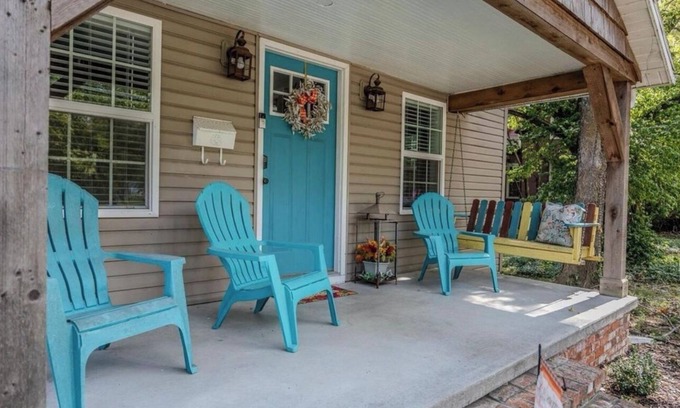 Lebanon House | Bland Avenue Bungalow - charming home built in 1937, centrally located