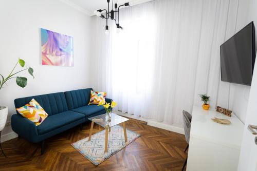 Old City Apartment | Ultra-Central Blau Apartment in Timisoara - Pet Friendly Stay