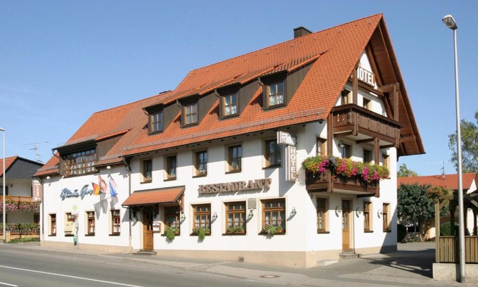 Unteraurach Hotel | Discover Blaue Grotte & Frankenhotel: Family-Friendly Retreat