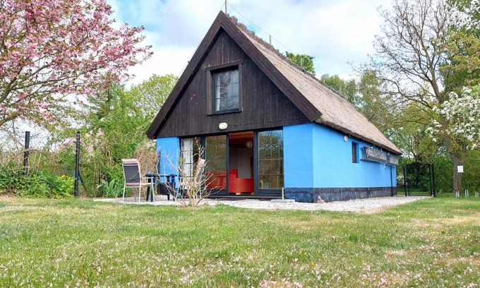 Pantow Apartment | Exceptional Blaues Haus by Rujana: Pet & Child Friendly Stay
