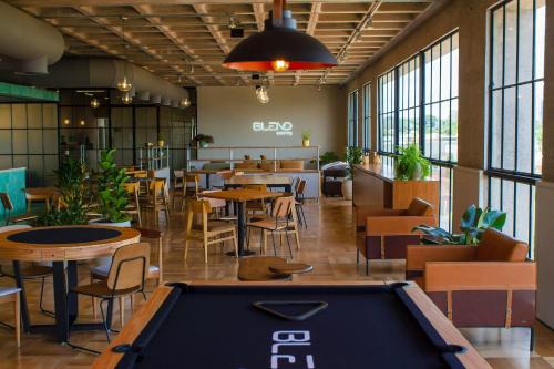 Ribeirao Preto Apartment | Blend One: Kid-Friendly Hotel with Pool & Breakfast Included