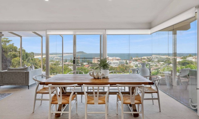 Terrigal House | Elegant Oceanview Retreat with Pet-Friendly Amenities