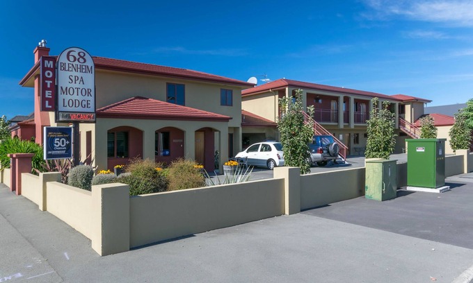 Blenheim Hotel | Premier Blenheim Spa Motor Lodge: Family-Friendly Comfort