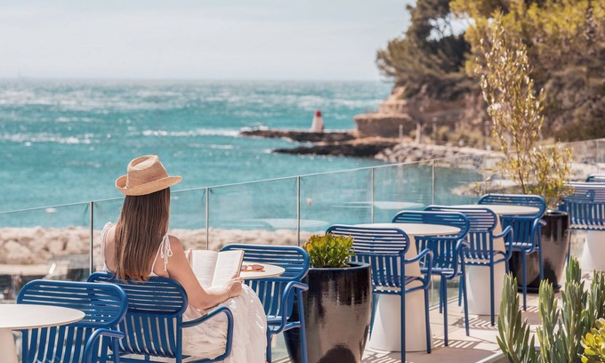Carry-le-Rouet Hotel | Oceanfront Bliss at Bleu Hôtel & Spa - Rated 10/10