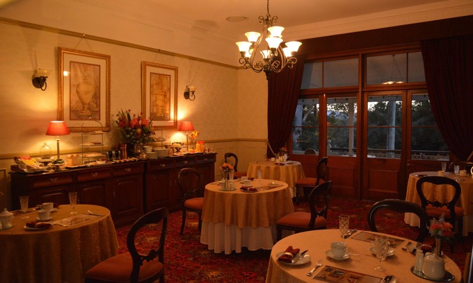Diddillibah Bed & Breakfast | Bli Bli House Riverside Retreat: Five-Star Experience Awaits