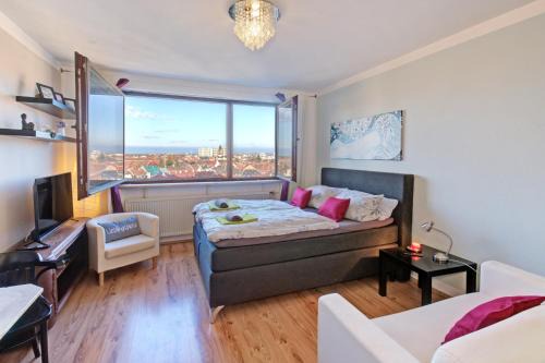 Weststadt Sudlicher Teil Apartment | Scenic Karlsruhe Retreat - Ferienwohnung Panorama Awaits