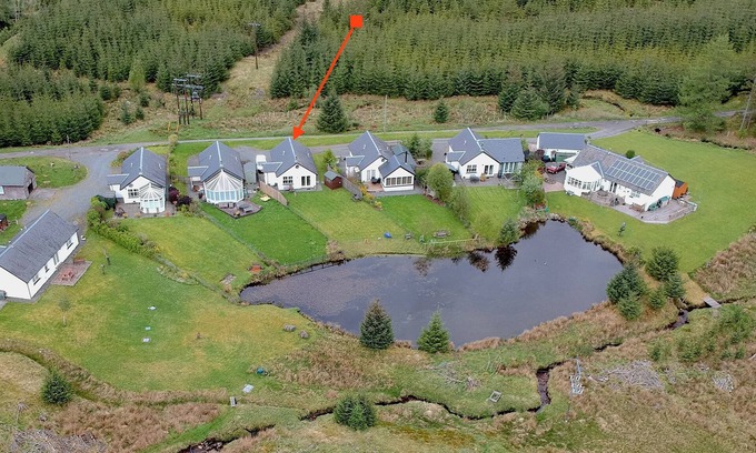 Killin Cottage | Relax at Blinkbonnie Cottage: A Country Retreat Awaits