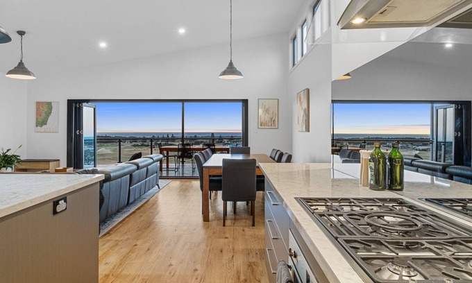 Normanville House | Oceanfront Bliss on Birkdale - Family-Friendly Getaway