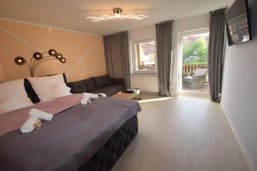 Handelshafen Apartment | Bliss Place: Premium 1R Apartment with Balcony & Smart TV