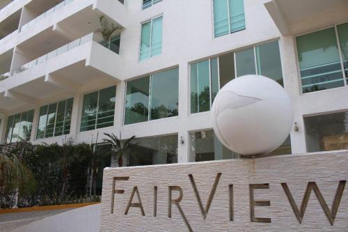 Club Deportivo Apartment | Inviting Acatown Beach Penthouse with Pool and Pet-Friendly Stays