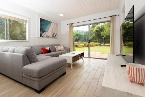 Broulee Apartment | Oceanfront Blissful Unit in Broulee for Family Getaways