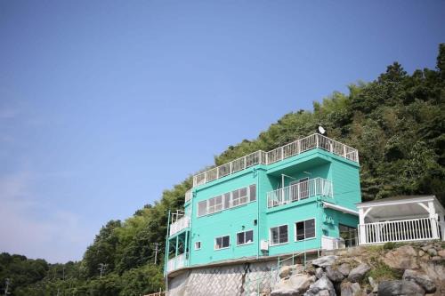 Suooshima House | Ocean View bLOCAL KAI House - Family-Friendly Escape for 8
