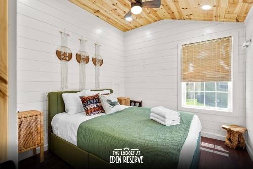 Williamstown House | Ideal Group Getaway at Eden Reserve Lodges for Families