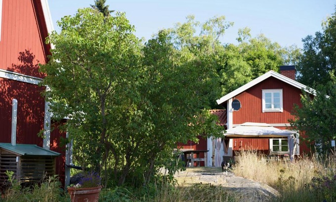 Grisslehamn Villa | Blommenshage: Child-Friendly Retreat with High Guest Ratings
