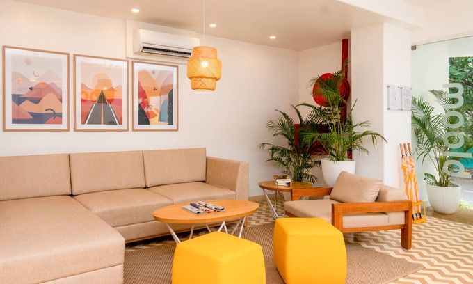 Phase 2 Hotel | Top-Rated Bloom Hotel in Brookefield with Family Amenities